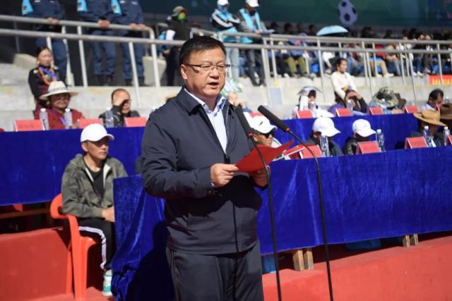 秦桧后裔质疑纪念方式：跪岳飞母亲不合理